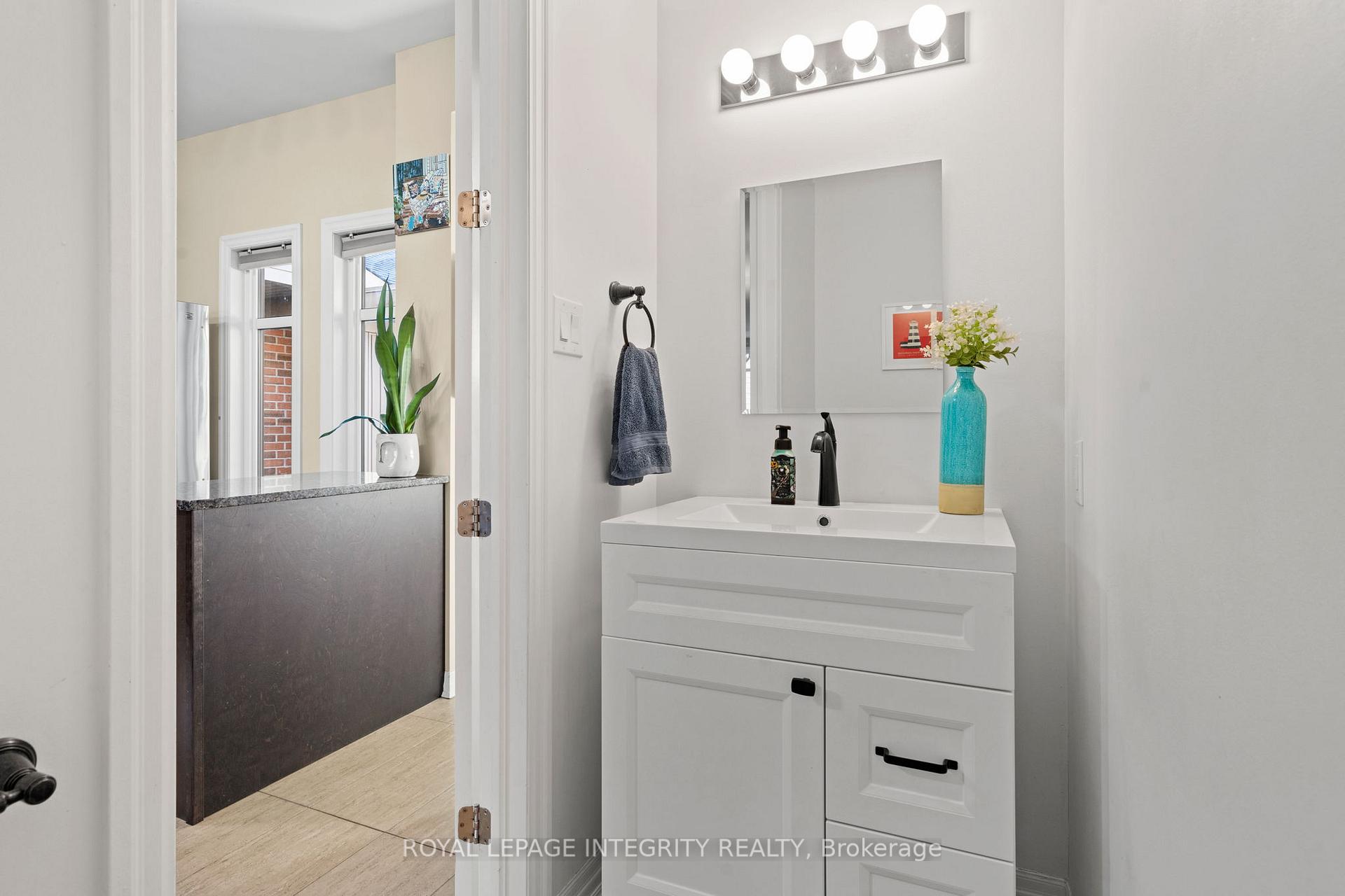 Photo 5 of 17 Aveia Private, Ottawa, Springridge/East Village — HOMEH