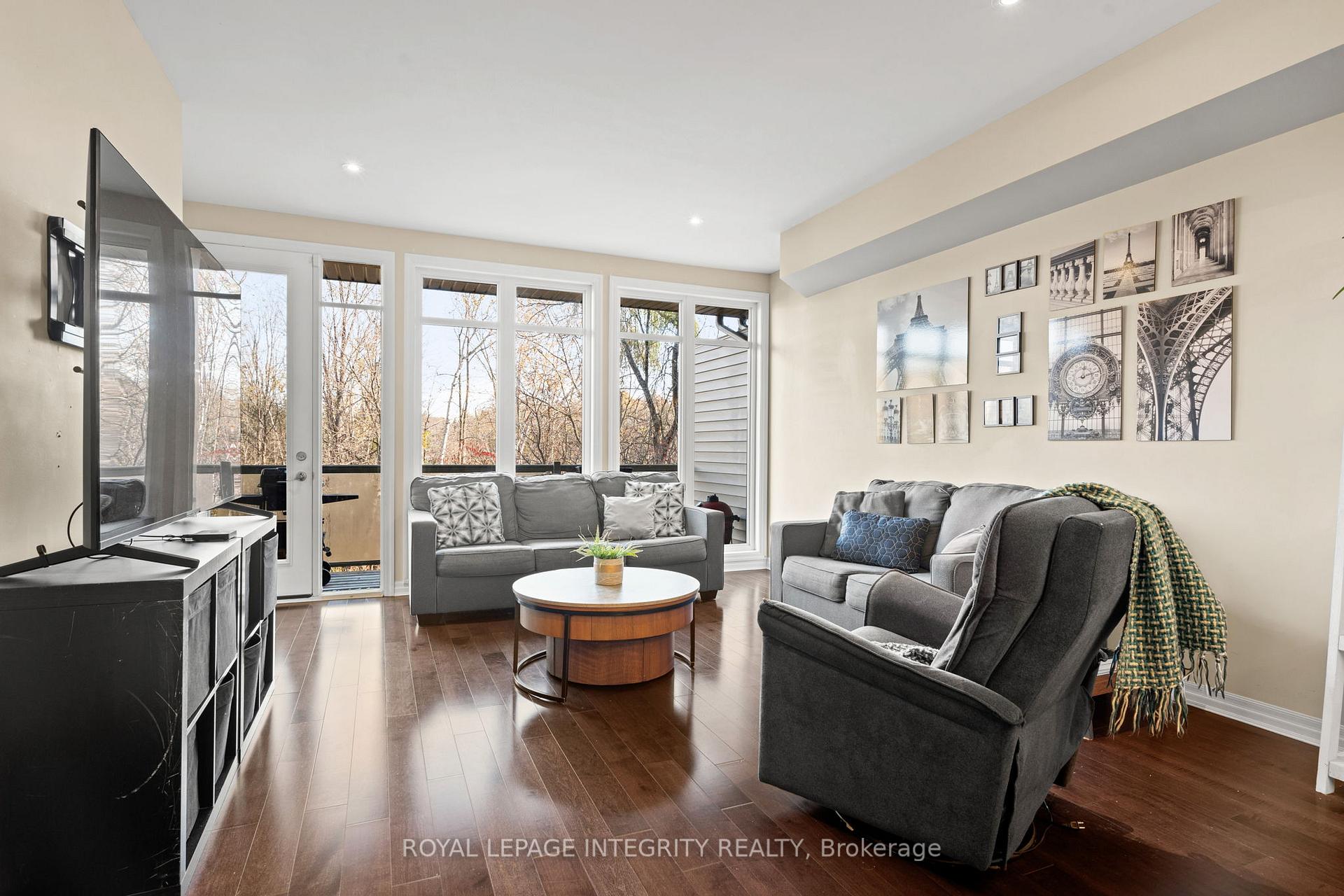 Photo 13 of 17 Aveia Private, Ottawa, Springridge/East Village — HOMEH