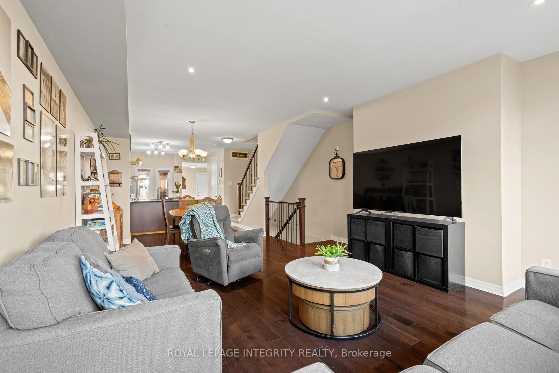 Photo 15 of 17 Aveia Private, Ottawa, Springridge/East Village — HOMEH
