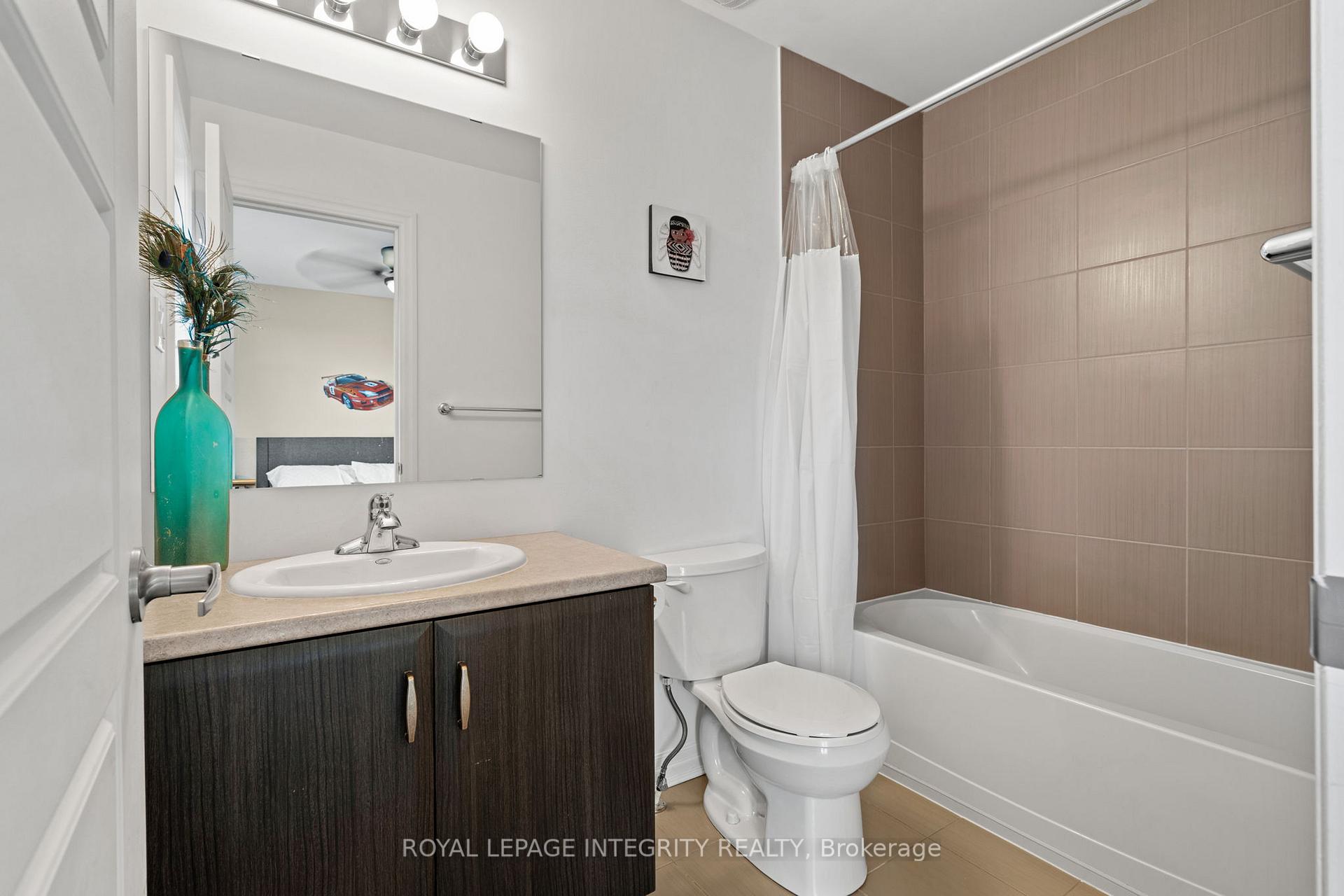 Photo 25 of 17 Aveia Private, Ottawa, Springridge/East Village — HOMEH
