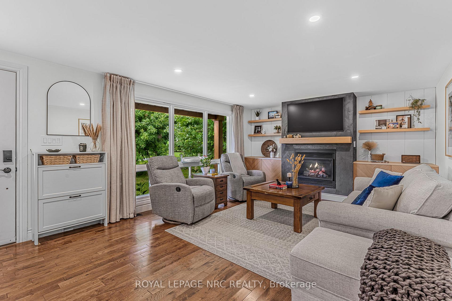 Photo 13 of 146 Merritt Road, Pelham, Fonthill — HOMEH