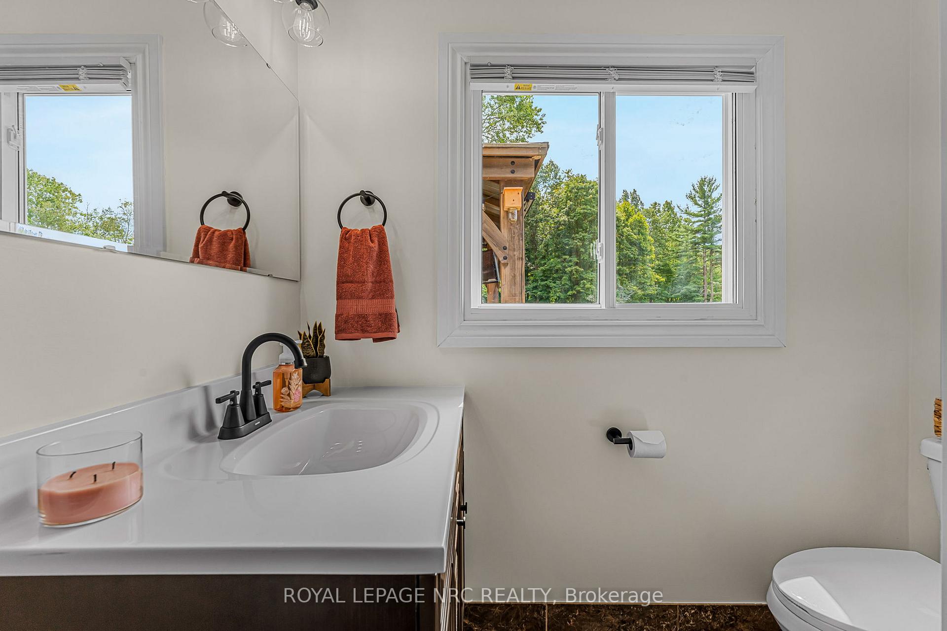 Photo 22 of 146 Merritt Road, Pelham, Fonthill — HOMEH