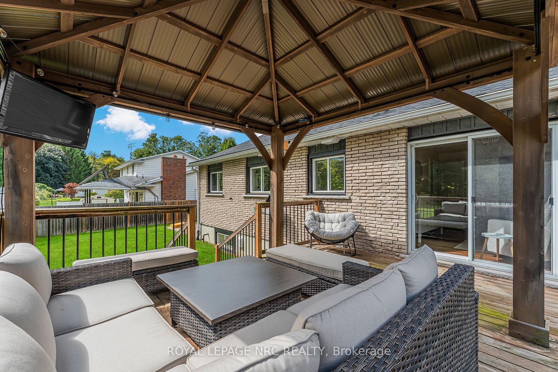 Photo 39 of 146 Merritt Road, Pelham, Fonthill — HOMEH