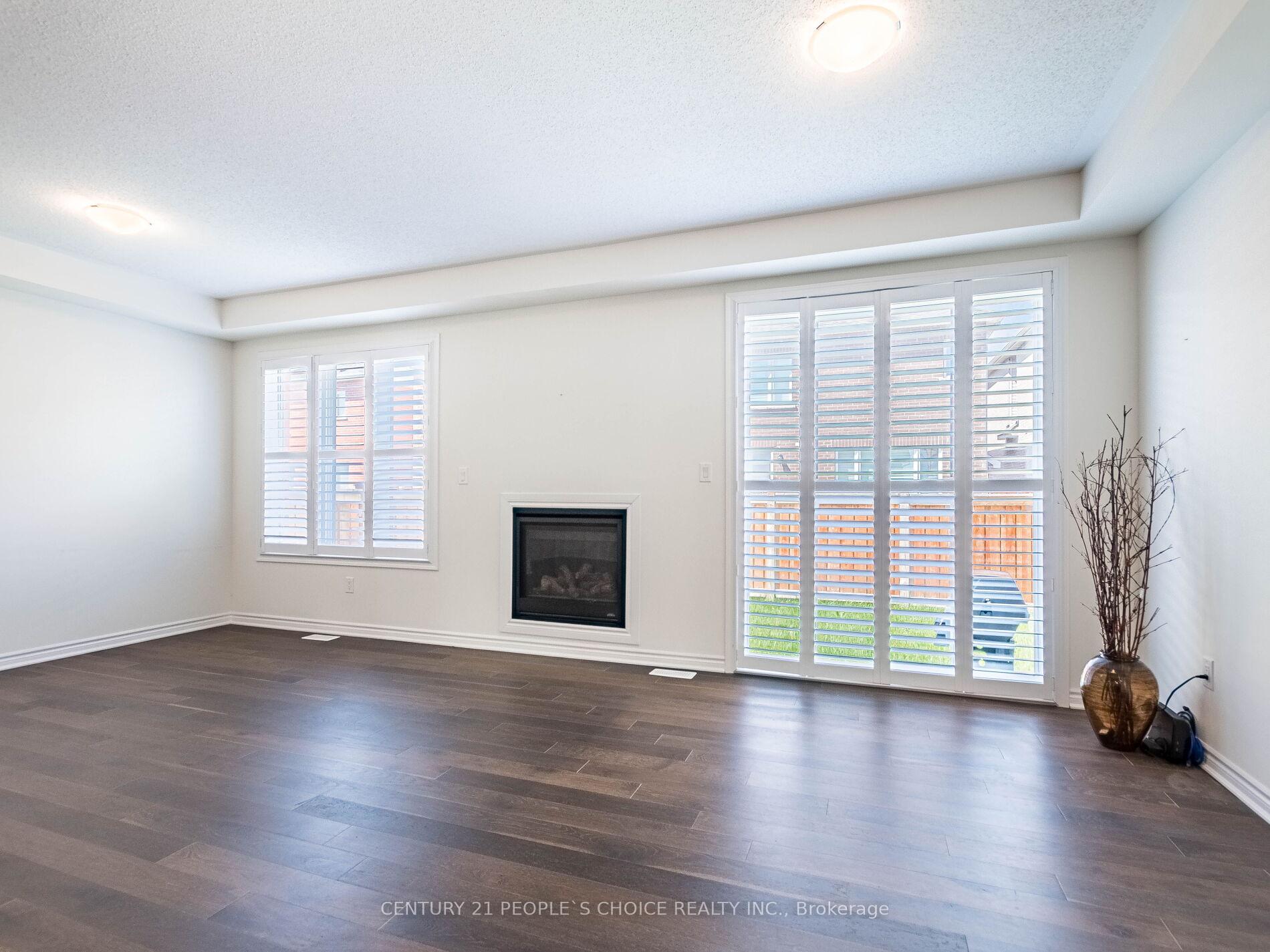 Photo 13 of 1404 Sycamore Gardens, Milton, Cobban — HOMEH