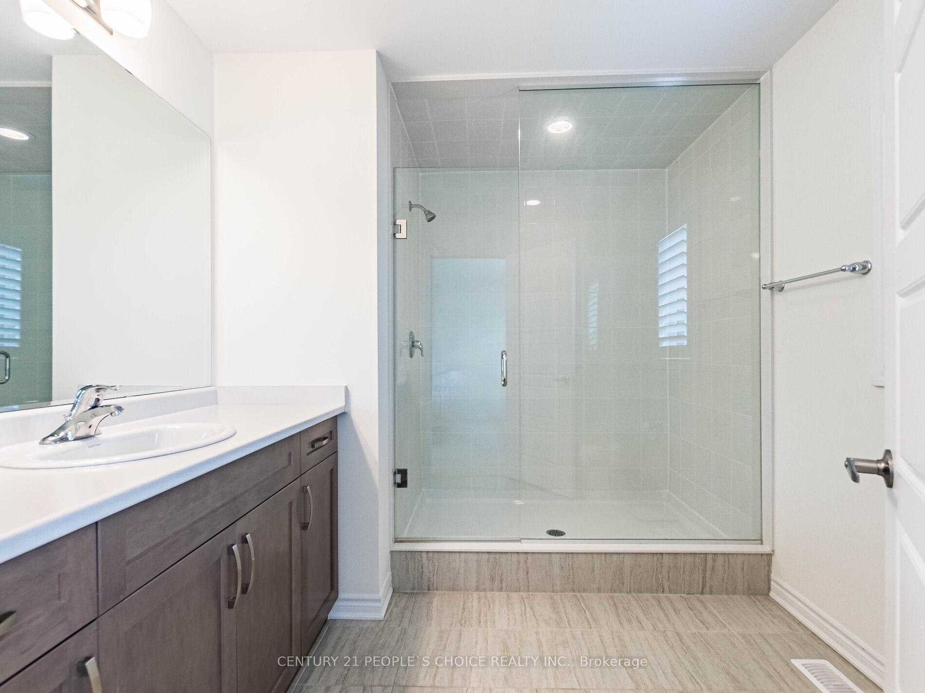 Photo 40 of 1404 Sycamore Gardens, Milton, Cobban — HOMEH