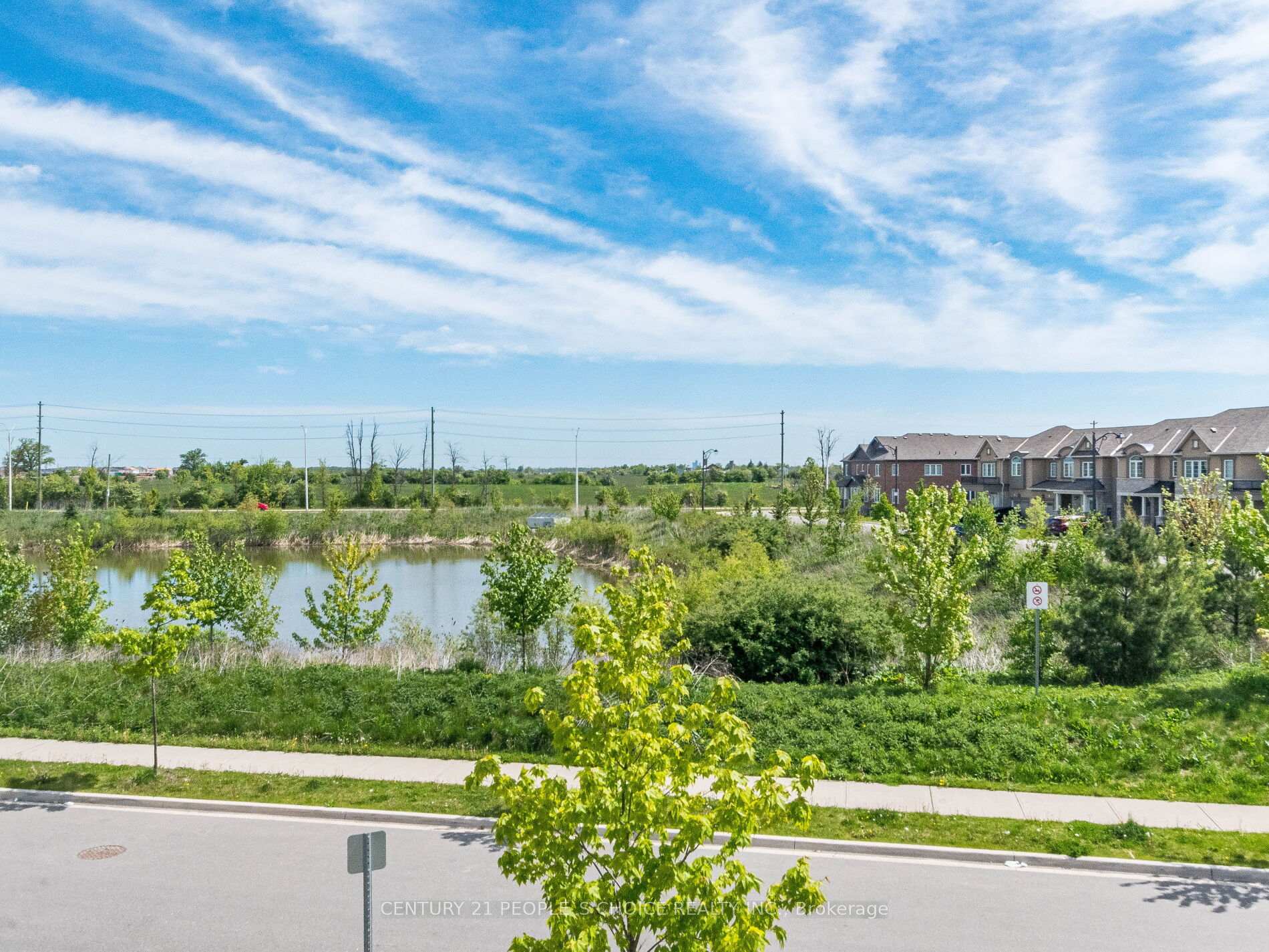 Photo 20 of 1404 Sycamore Gardens, Milton, Cobban — HOMEH