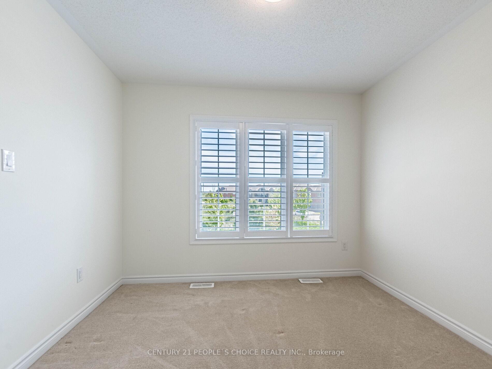 Photo 30 of 1404 Sycamore Gardens, Milton, Cobban — HOMEH