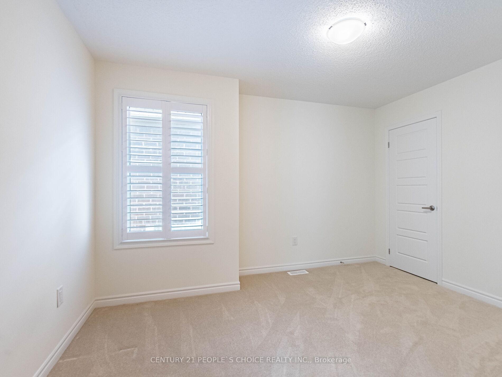 Photo 33 of 1404 Sycamore Gardens, Milton, Cobban — HOMEH