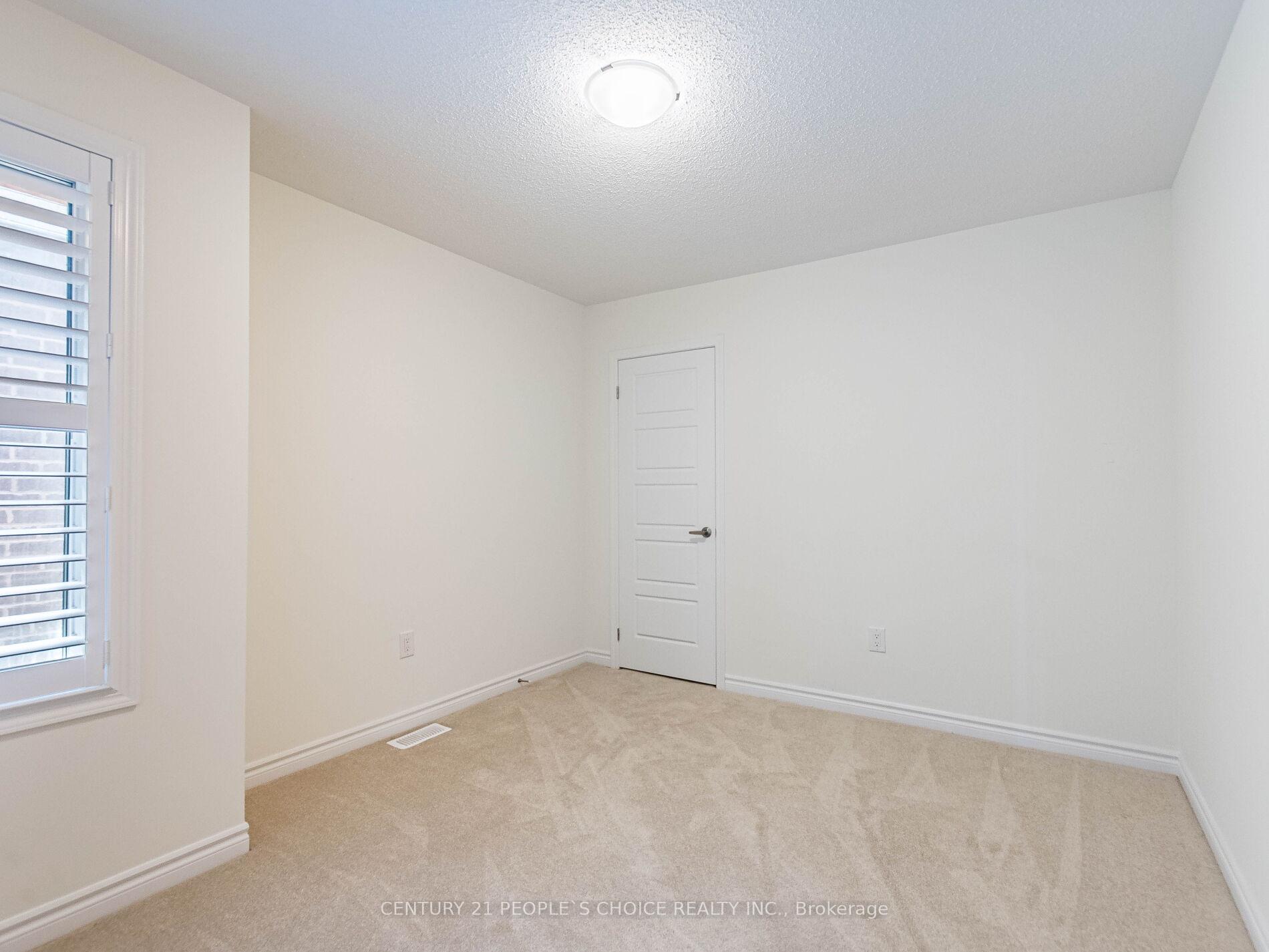 Photo 42 of 1404 Sycamore Gardens, Milton, Cobban — HOMEH