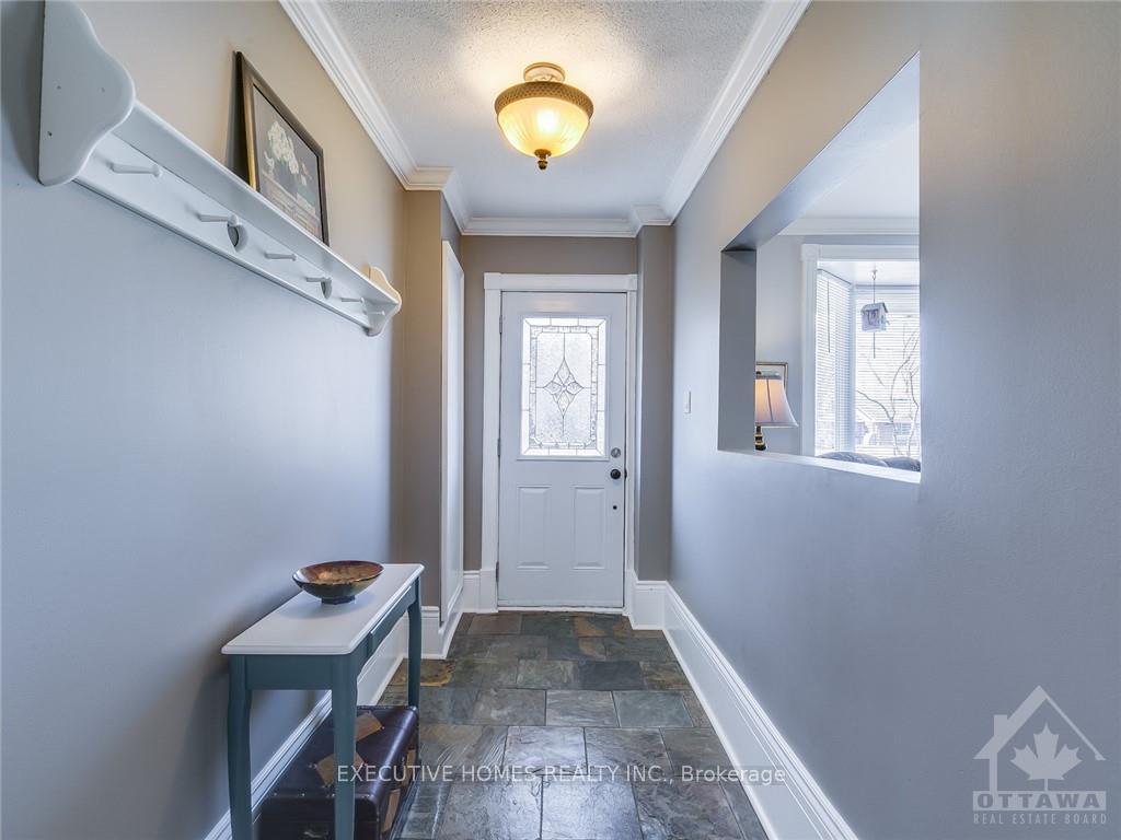 Photo 5 of 983 Cameron Street, Ottawa, Cumberland Village — HOMEH