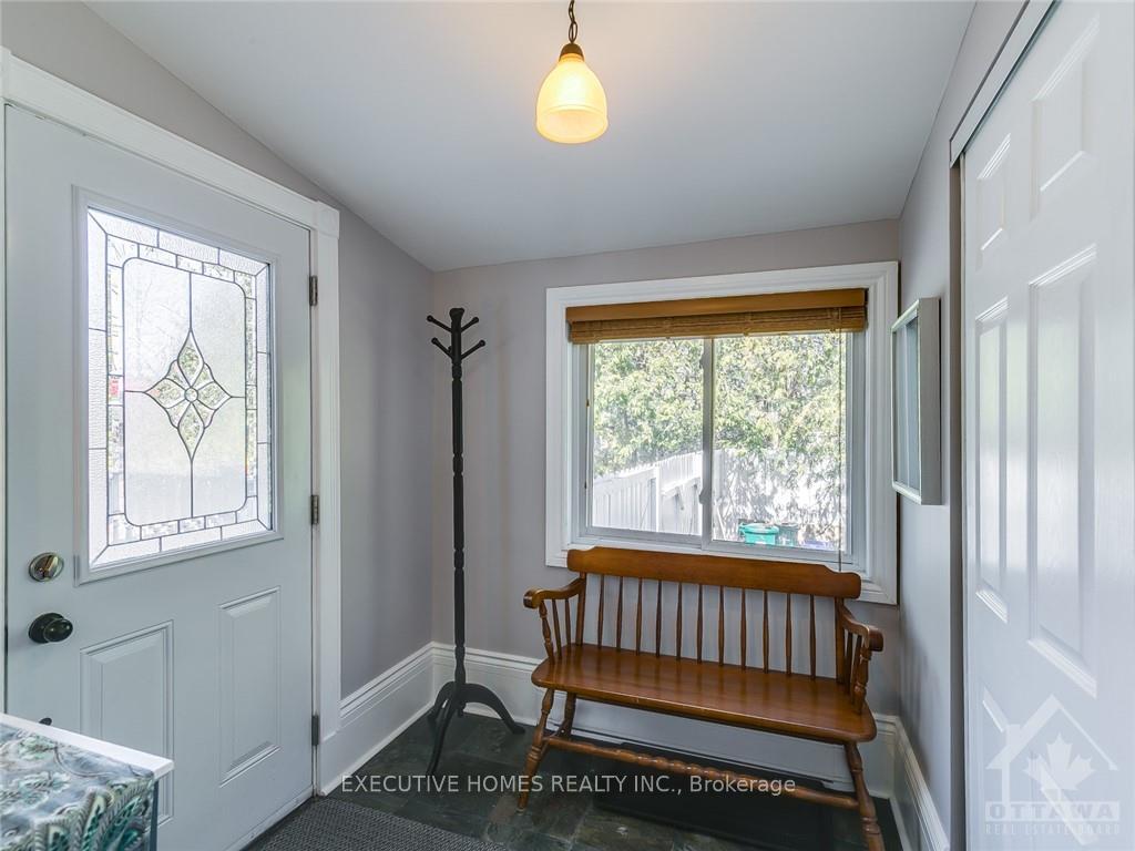 Photo 7 of 983 Cameron Street, Ottawa, Cumberland Village — HOMEH