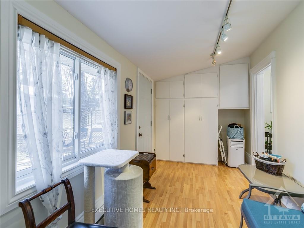 Photo 12 of 983 Cameron Street, Ottawa, Cumberland Village — HOMEH