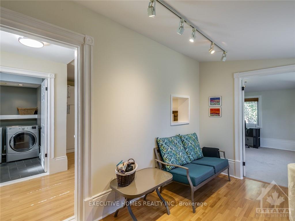 Photo 14 of 983 Cameron Street, Ottawa, Cumberland Village — HOMEH