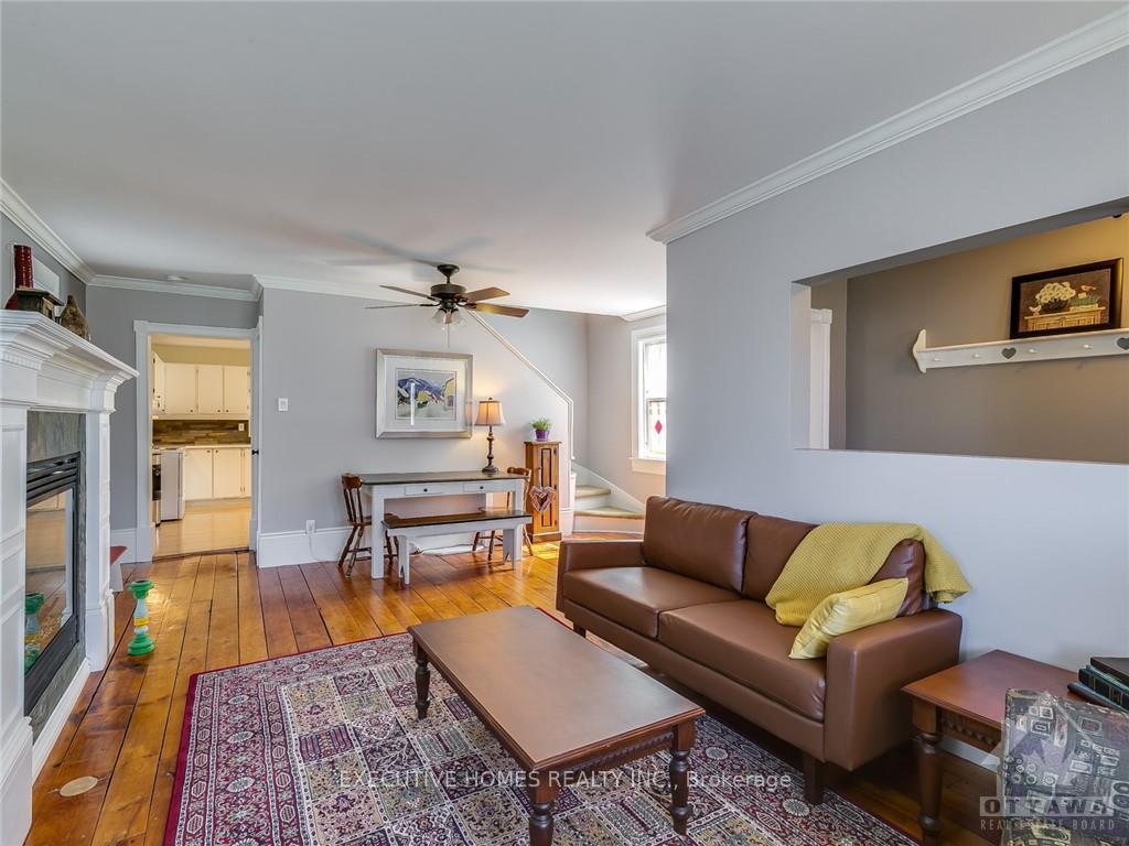 Photo 18 of 983 Cameron Street, Ottawa, Cumberland Village — HOMEH