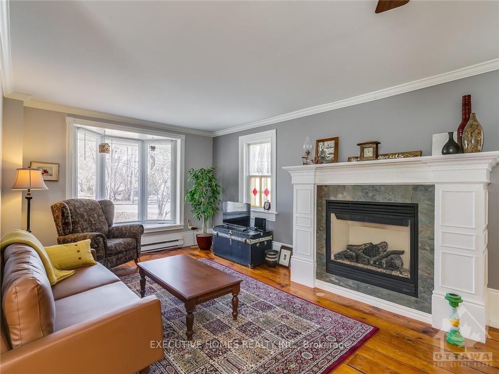 Photo 20 of 983 Cameron Street, Ottawa, Cumberland Village — HOMEH