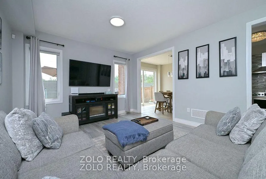 Photo 7 of 69 Walker Boulevard, New Tecumseth, Alliston — HOMEH