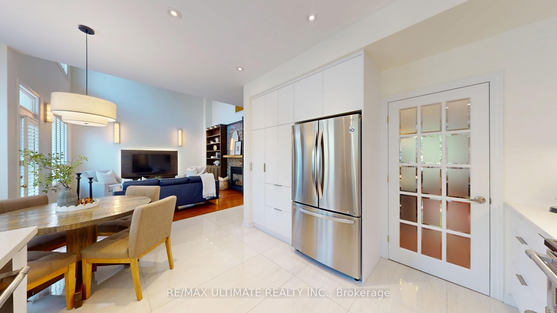 Photo 9 of 7013 Lessard Lane, Mississauga, Meadowvale Village — HOMEH
