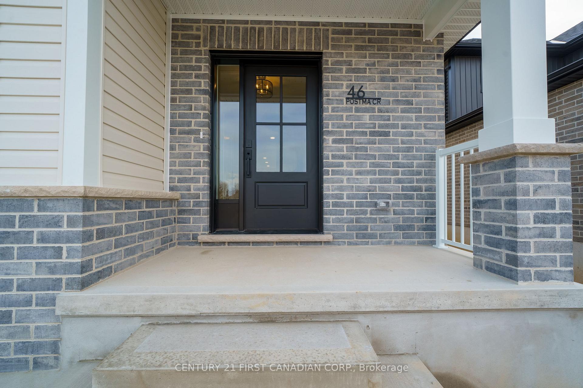 Photo 2 of 36 Postma Crescent, North Middlesex, Alisa Craig — HOMEH