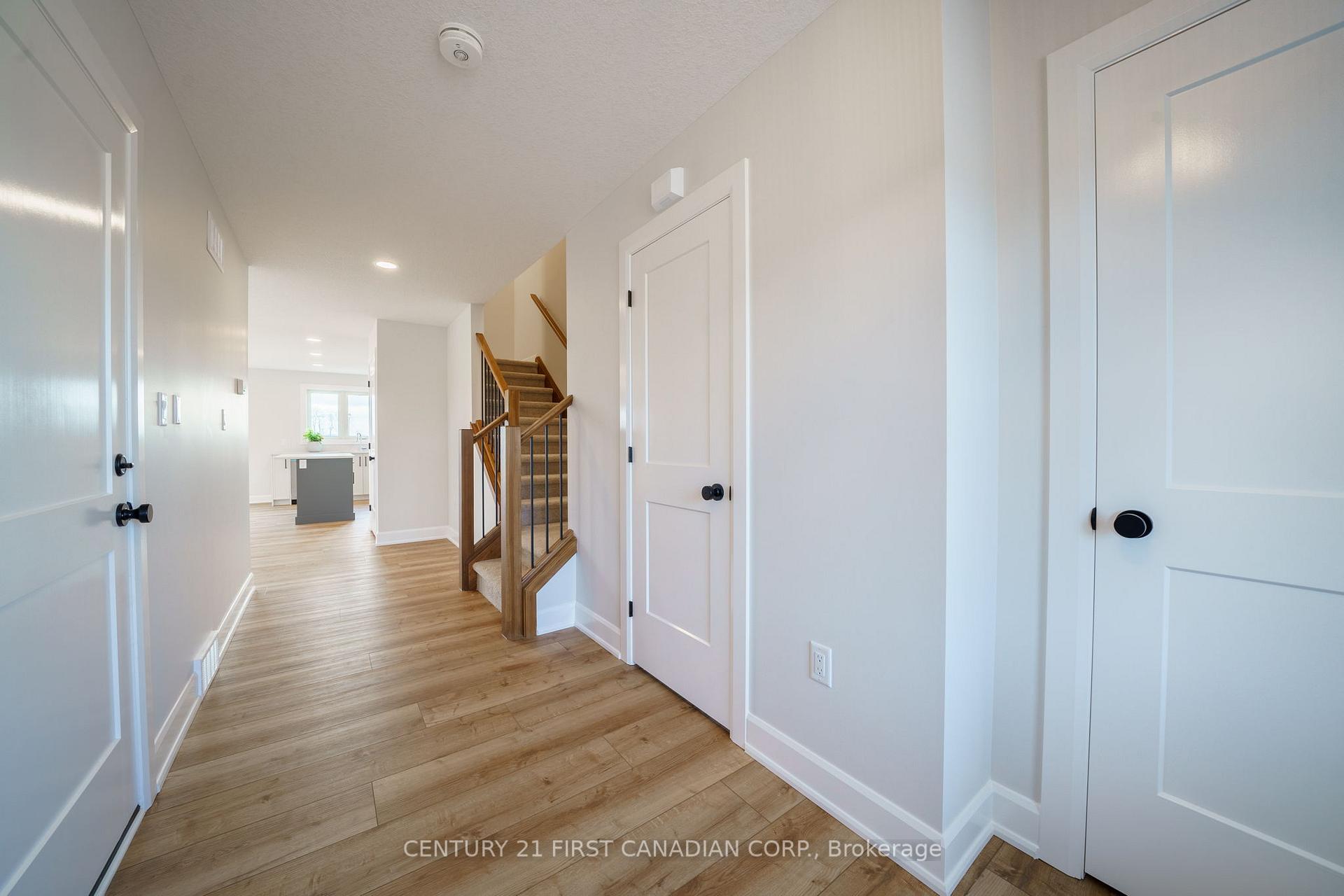 Photo 3 of 36 Postma Crescent, North Middlesex, Alisa Craig — HOMEH