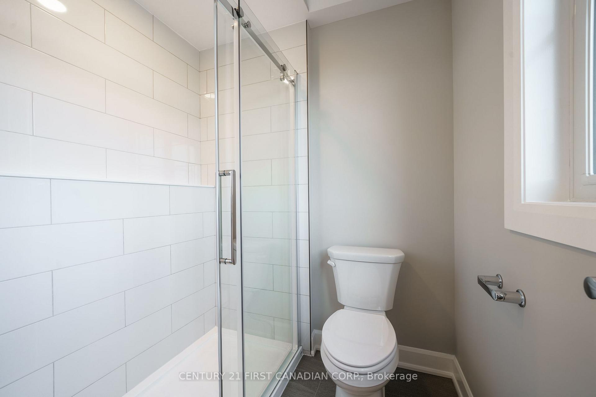 Photo 19 of 36 Postma Crescent, North Middlesex, Alisa Craig — HOMEH