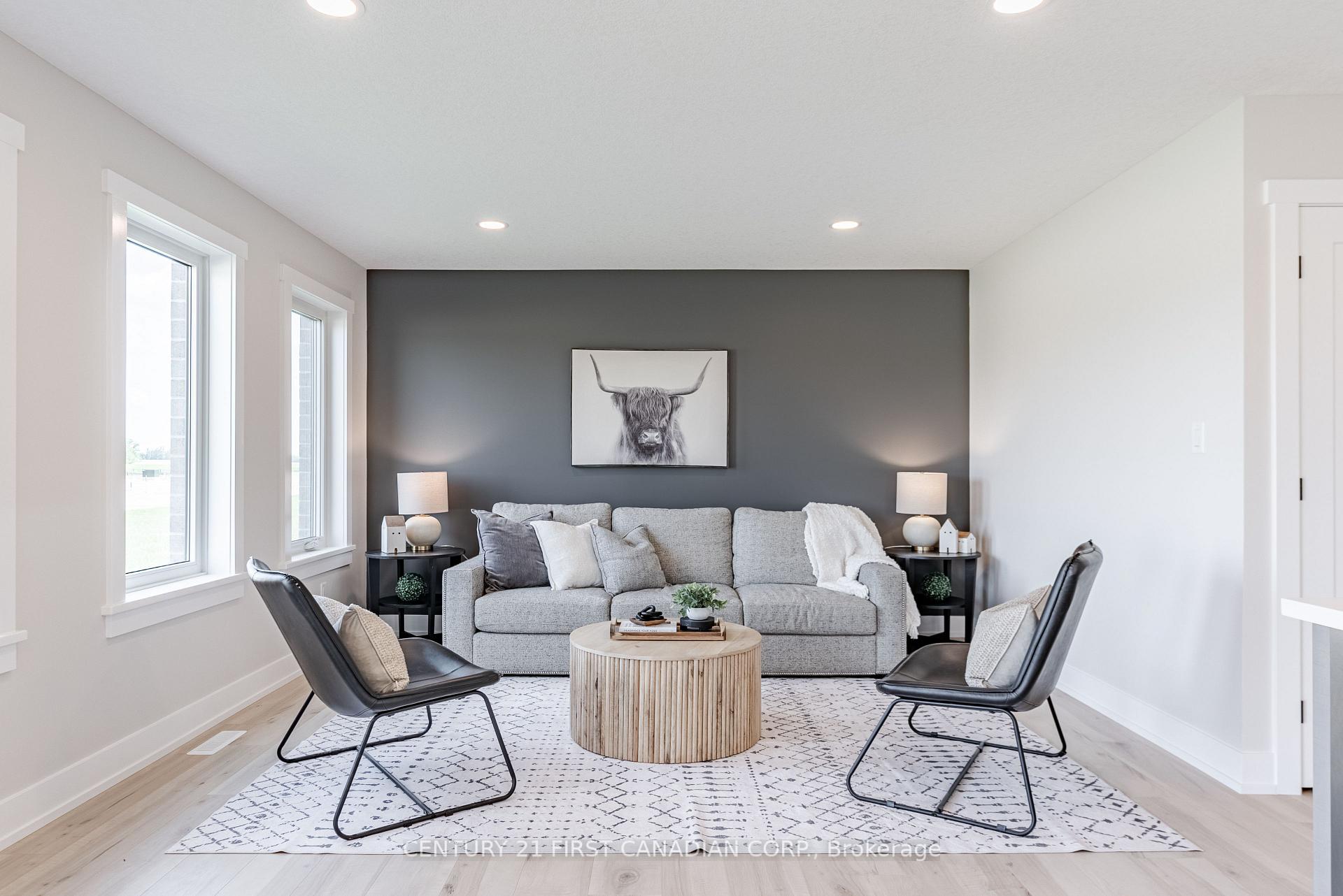 Photo 19 of 38 Postma Crescent, North Middlesex, Alisa Craig — HOMEH