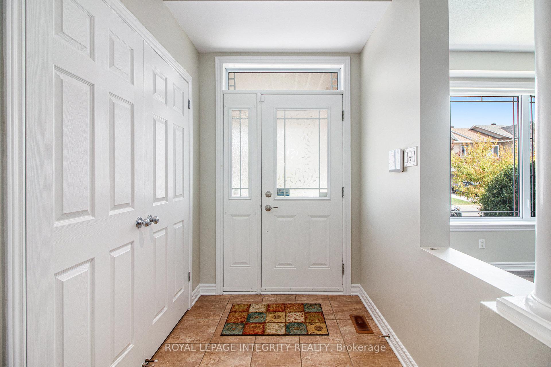 Photo 4 of 324 Branthaven Street, Ottawa, Avalon East — HOMEH