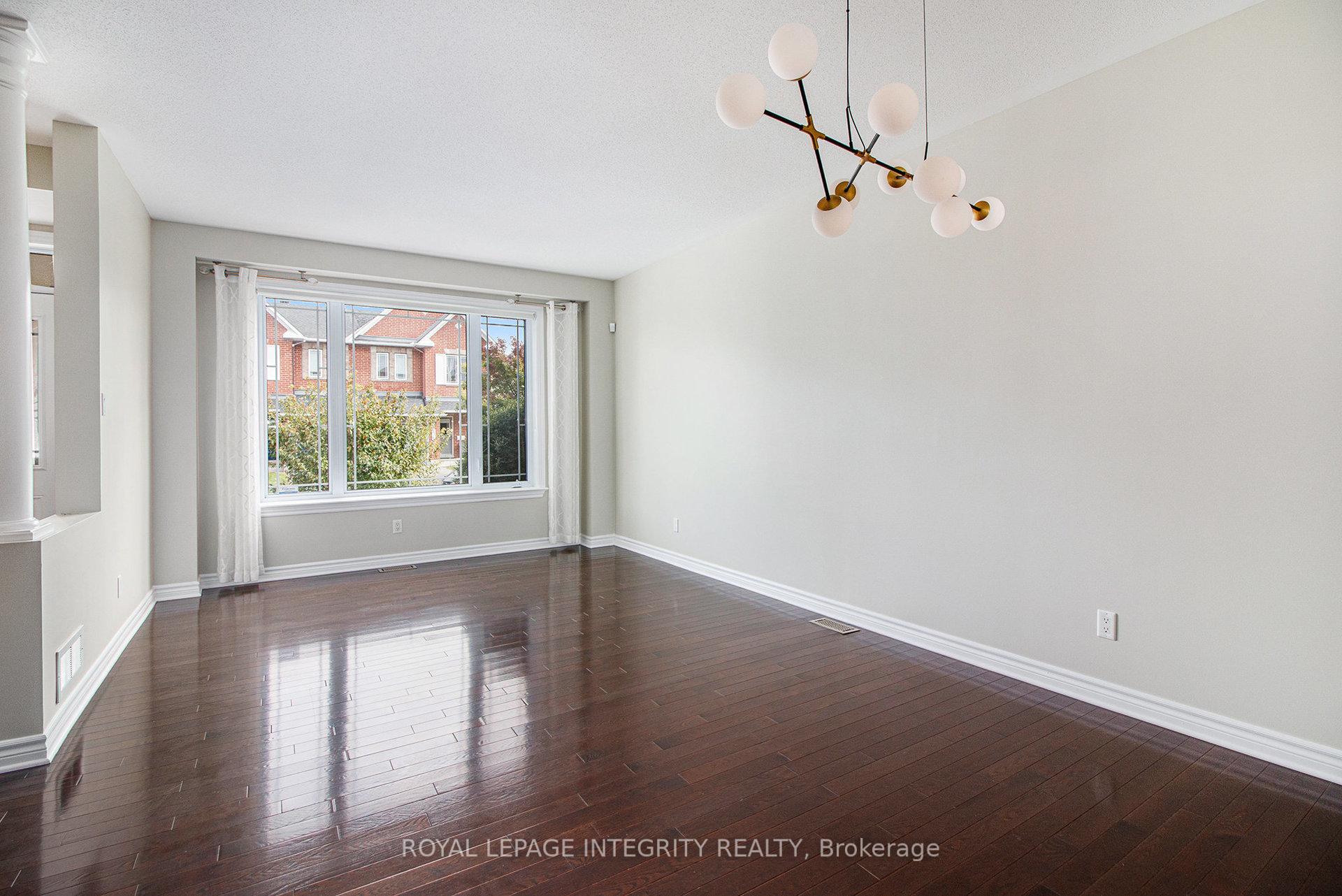 Photo 10 of 324 Branthaven Street, Ottawa, Avalon East — HOMEH