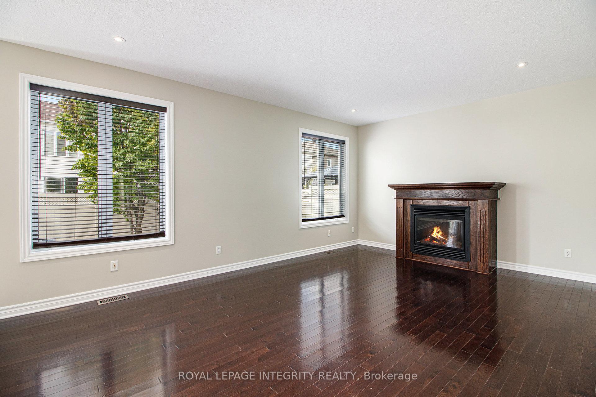 Photo 11 of 324 Branthaven Street, Ottawa, Avalon East — HOMEH
