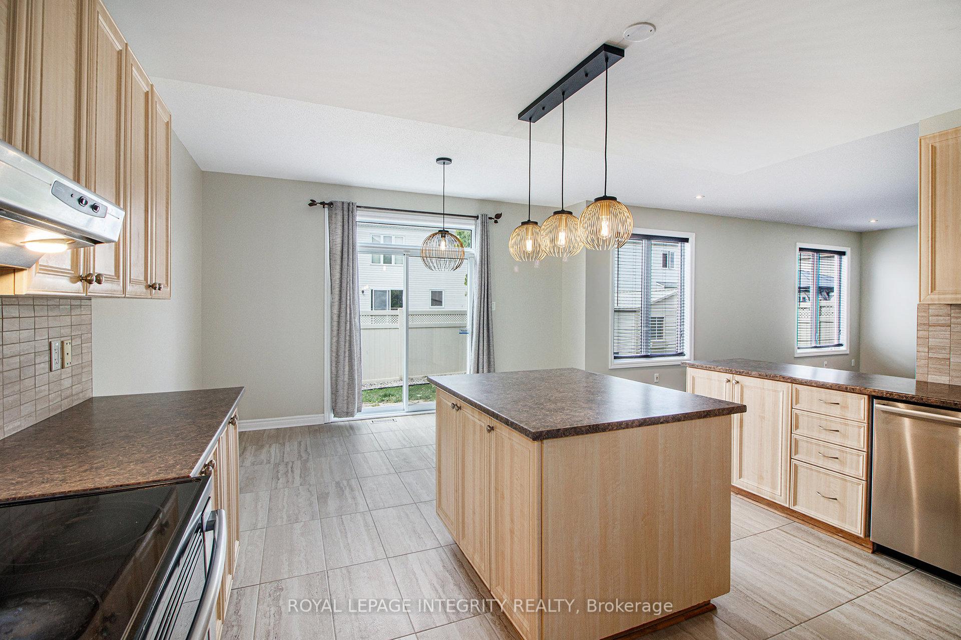 Photo 17 of 324 Branthaven Street, Ottawa, Avalon East — HOMEH