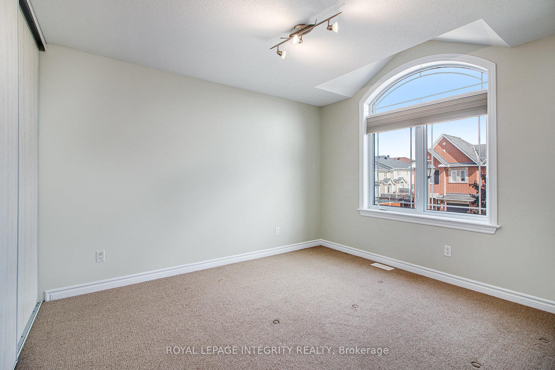 Photo 26 of 324 Branthaven Street, Ottawa, Avalon East — HOMEH