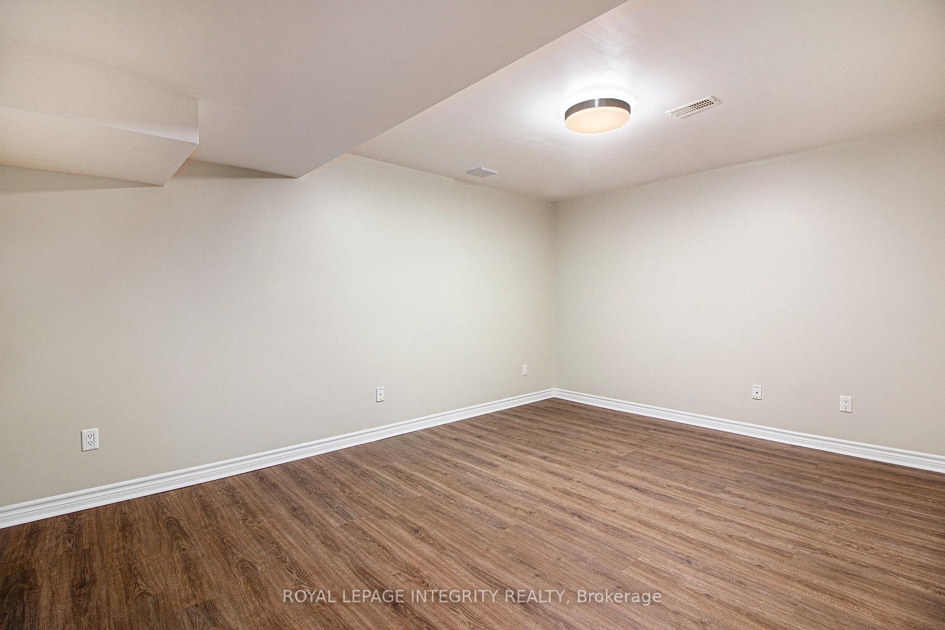 Photo 32 of 324 Branthaven Street, Ottawa, Avalon East — HOMEH