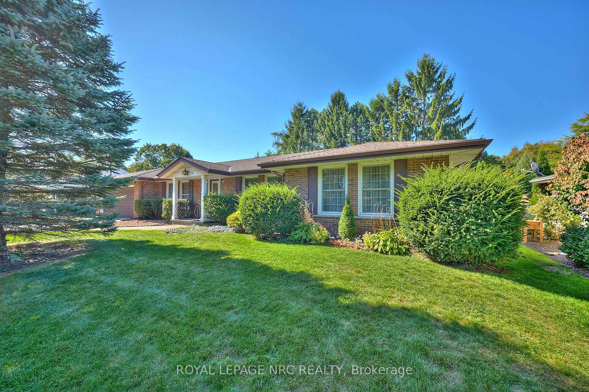 Photo 1 of 125 Daleview Drive, Pelham, Fonthill — HOMEH