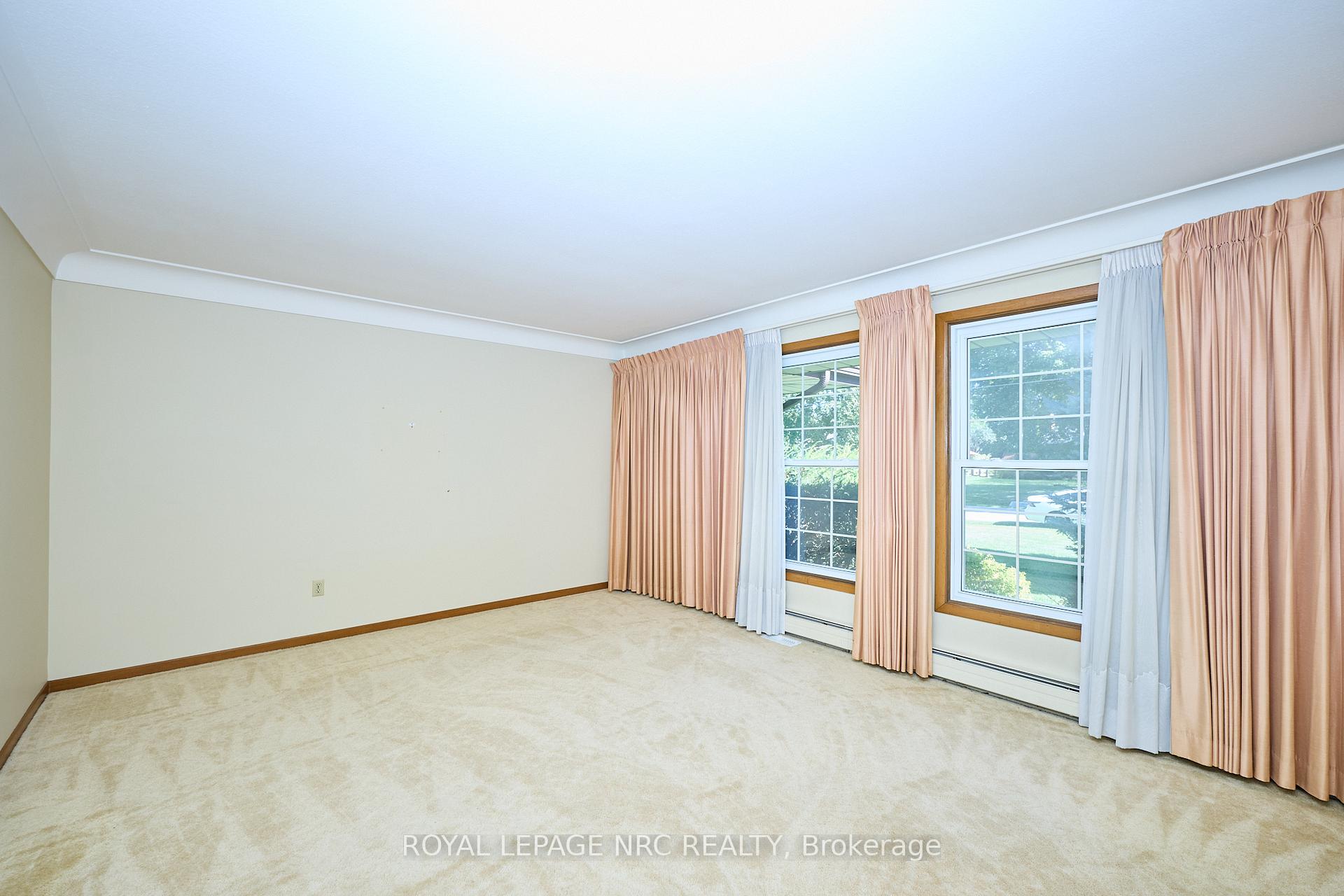 Photo 18 of 125 Daleview Drive, Pelham, Fonthill — HOMEH