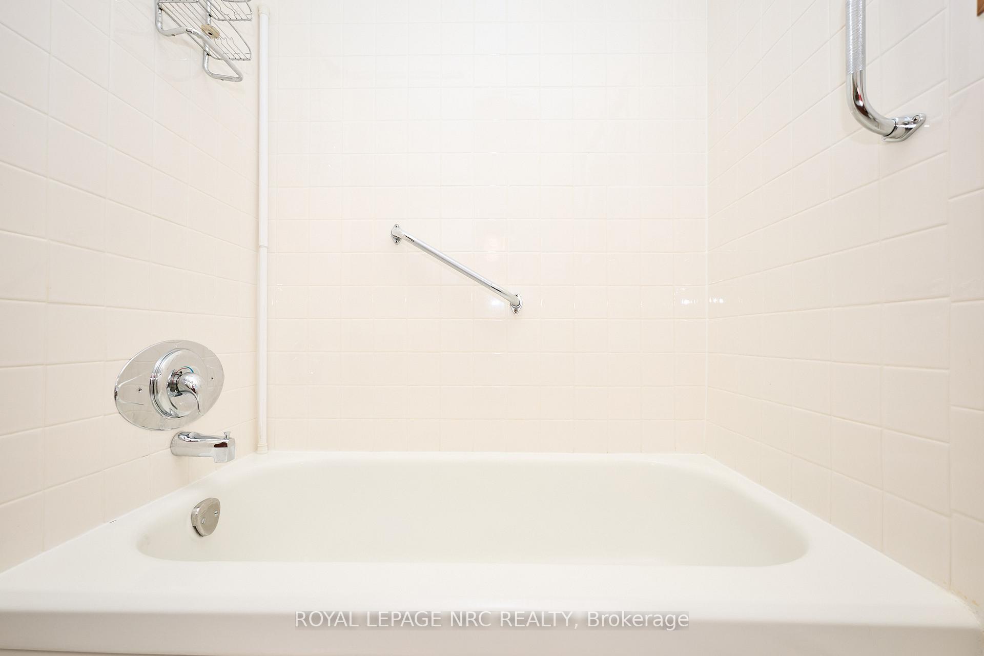 Photo 34 of 125 Daleview Drive, Pelham, Fonthill — HOMEH