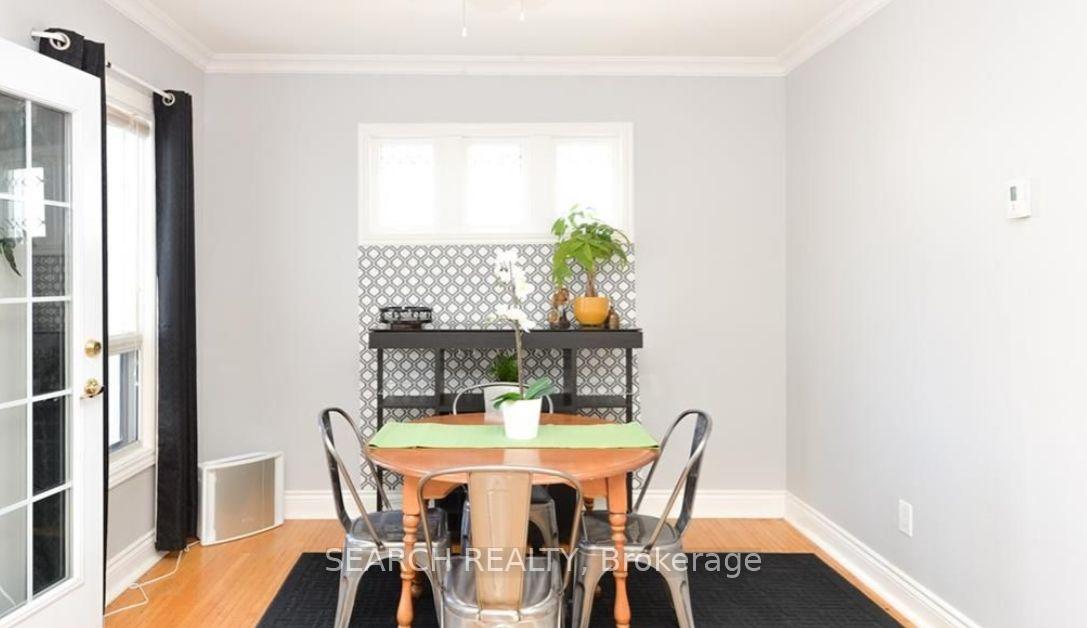 Photo 4 of 6384 Taylor Street, Niagara Falls, Dorchester — HOMEH