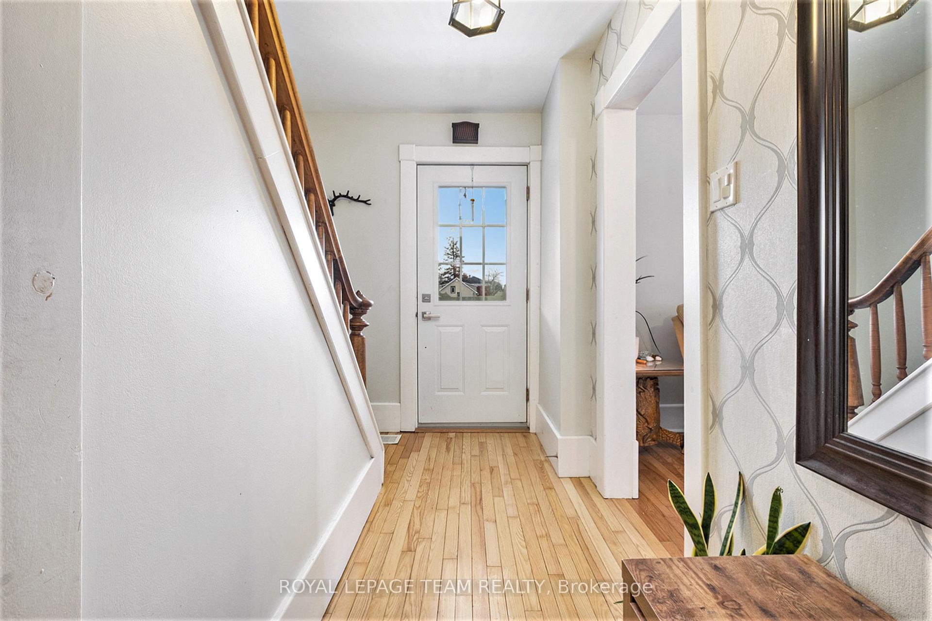 Photo 15 of 535 Albert Street, North Dundas, Winchester — HOMEH