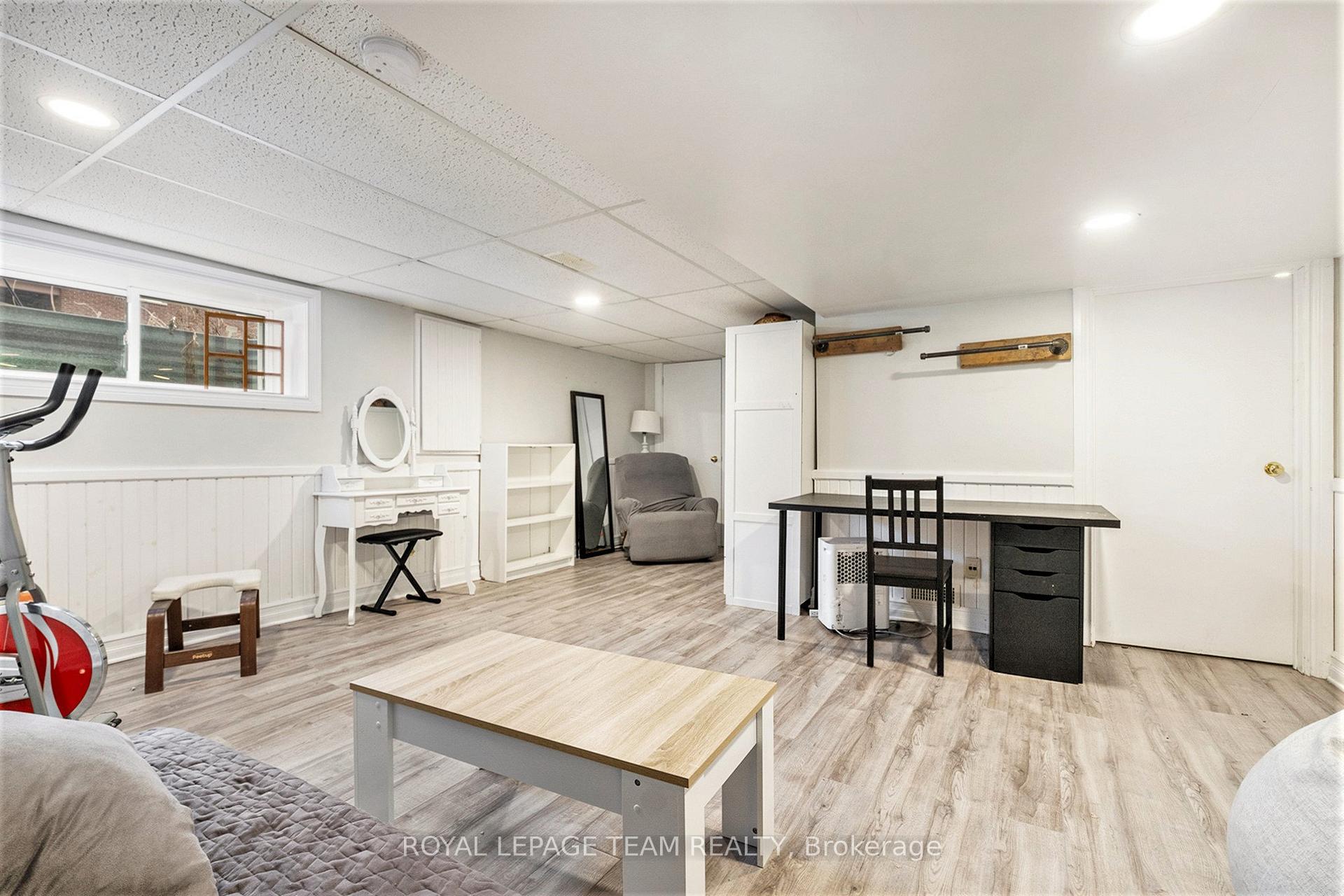 Photo 21 of 535 Albert Street, North Dundas, Winchester — HOMEH