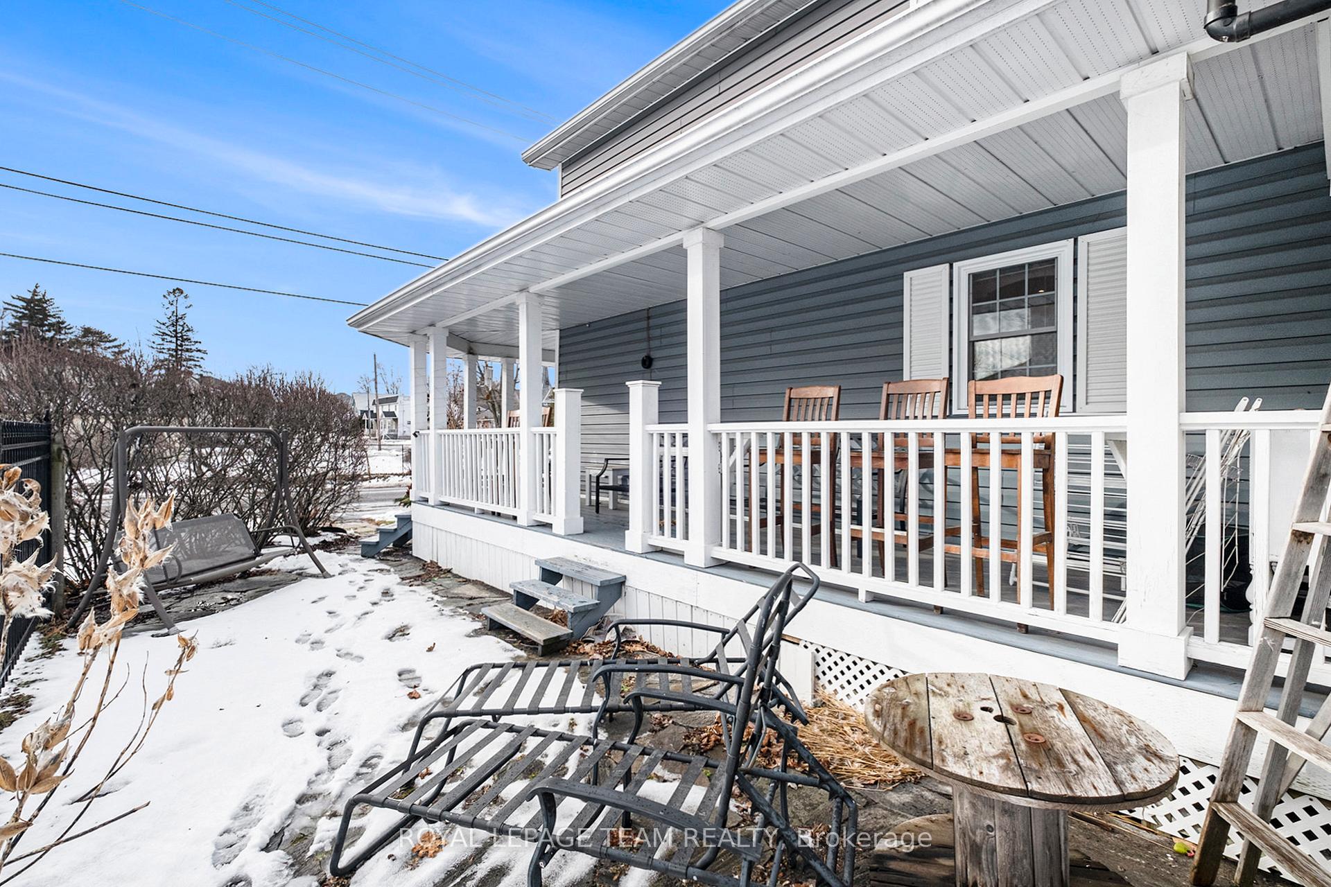 Photo 23 of 535 Albert Street, North Dundas, Winchester — HOMEH