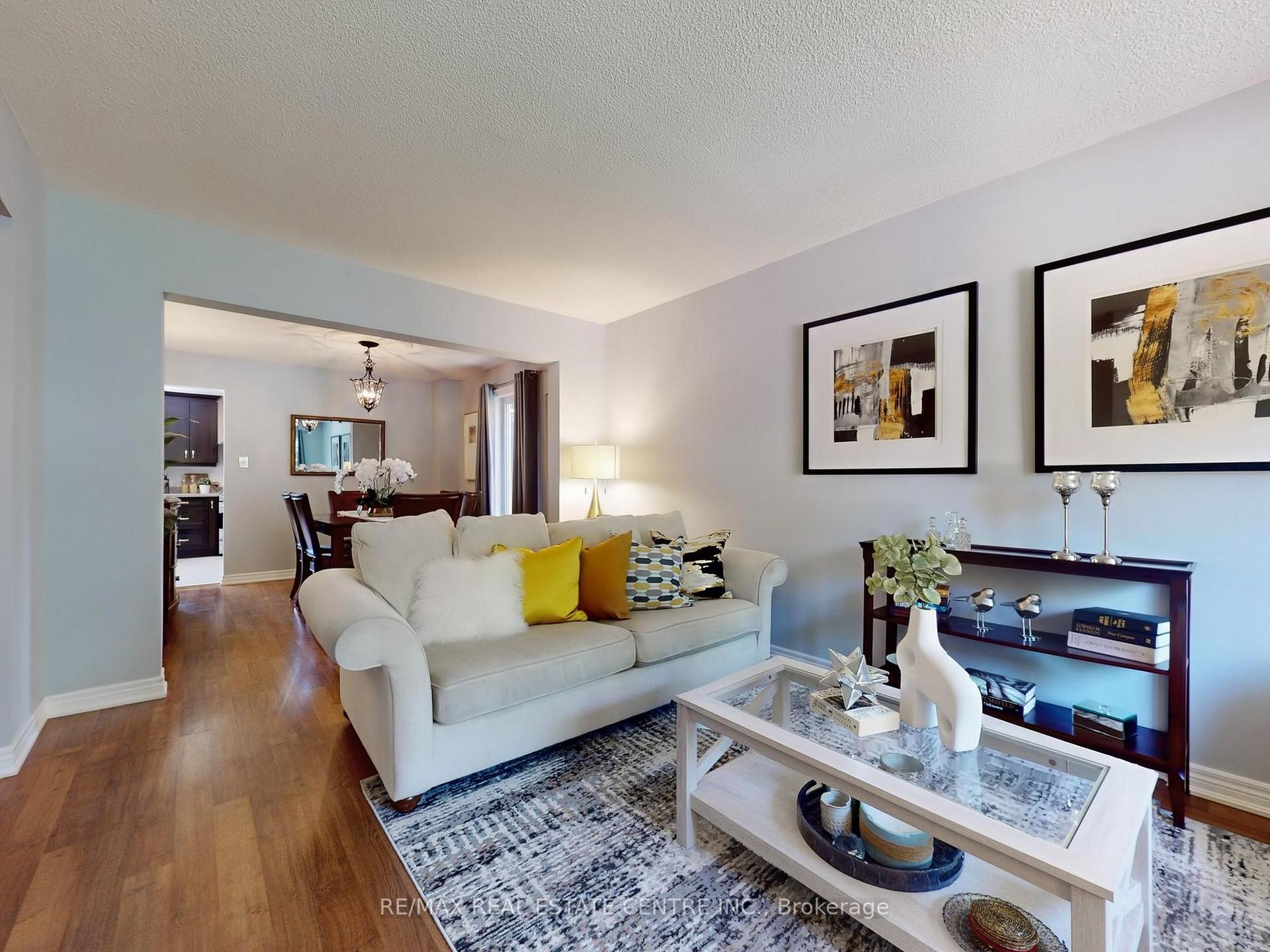 Photo 7 of 4026 Renfrew Crescent, Mississauga, Erin Mills — HOMEH