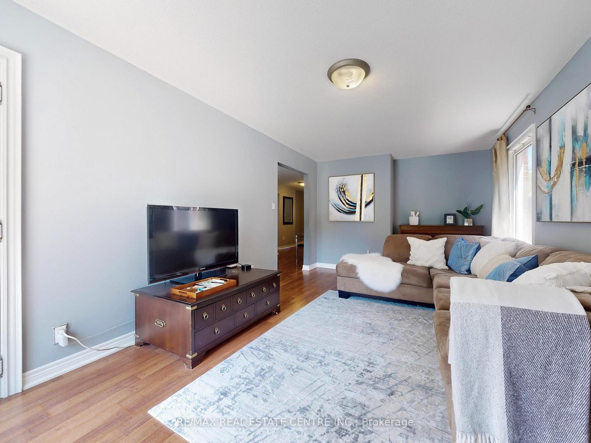 Photo 9 of 4026 Renfrew Crescent, Mississauga, Erin Mills — HOMEH