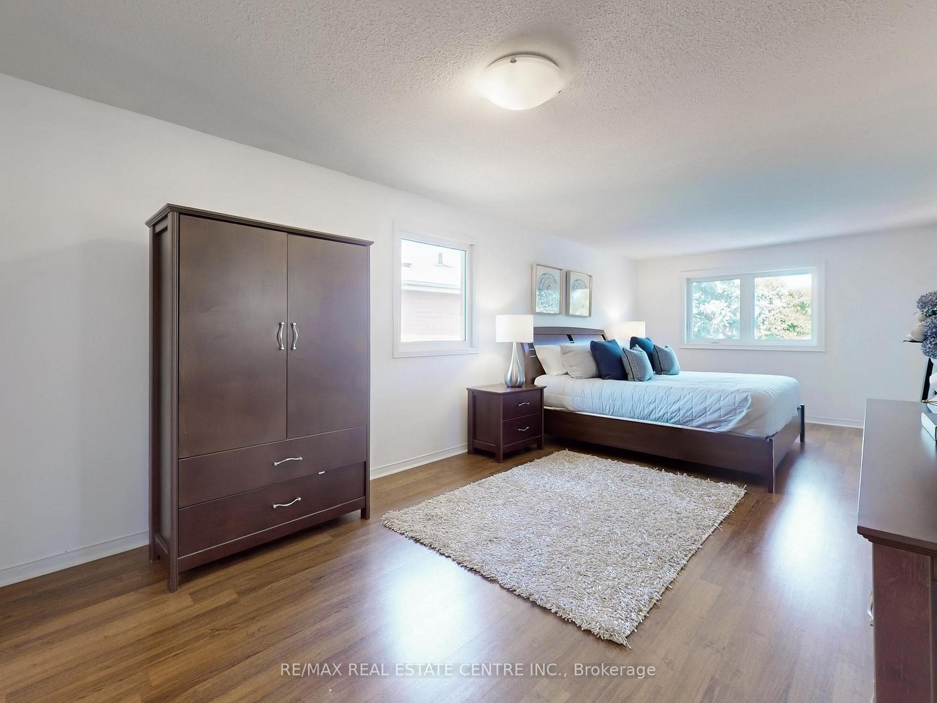 Photo 24 of 4026 Renfrew Crescent, Mississauga, Erin Mills — HOMEH