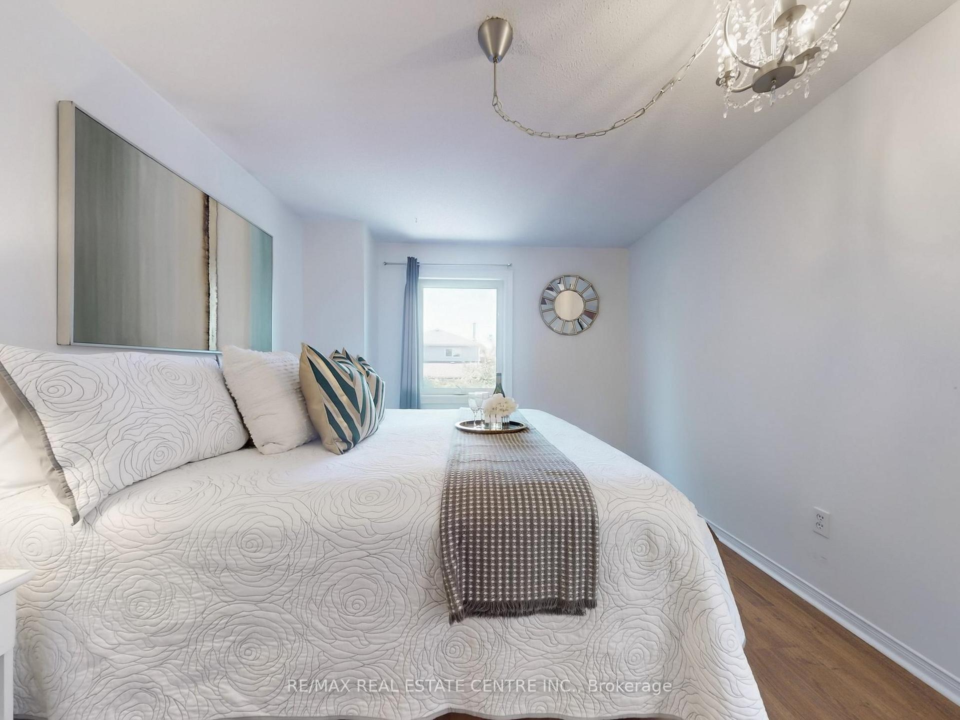 Photo 30 of 4026 Renfrew Crescent, Mississauga, Erin Mills — HOMEH