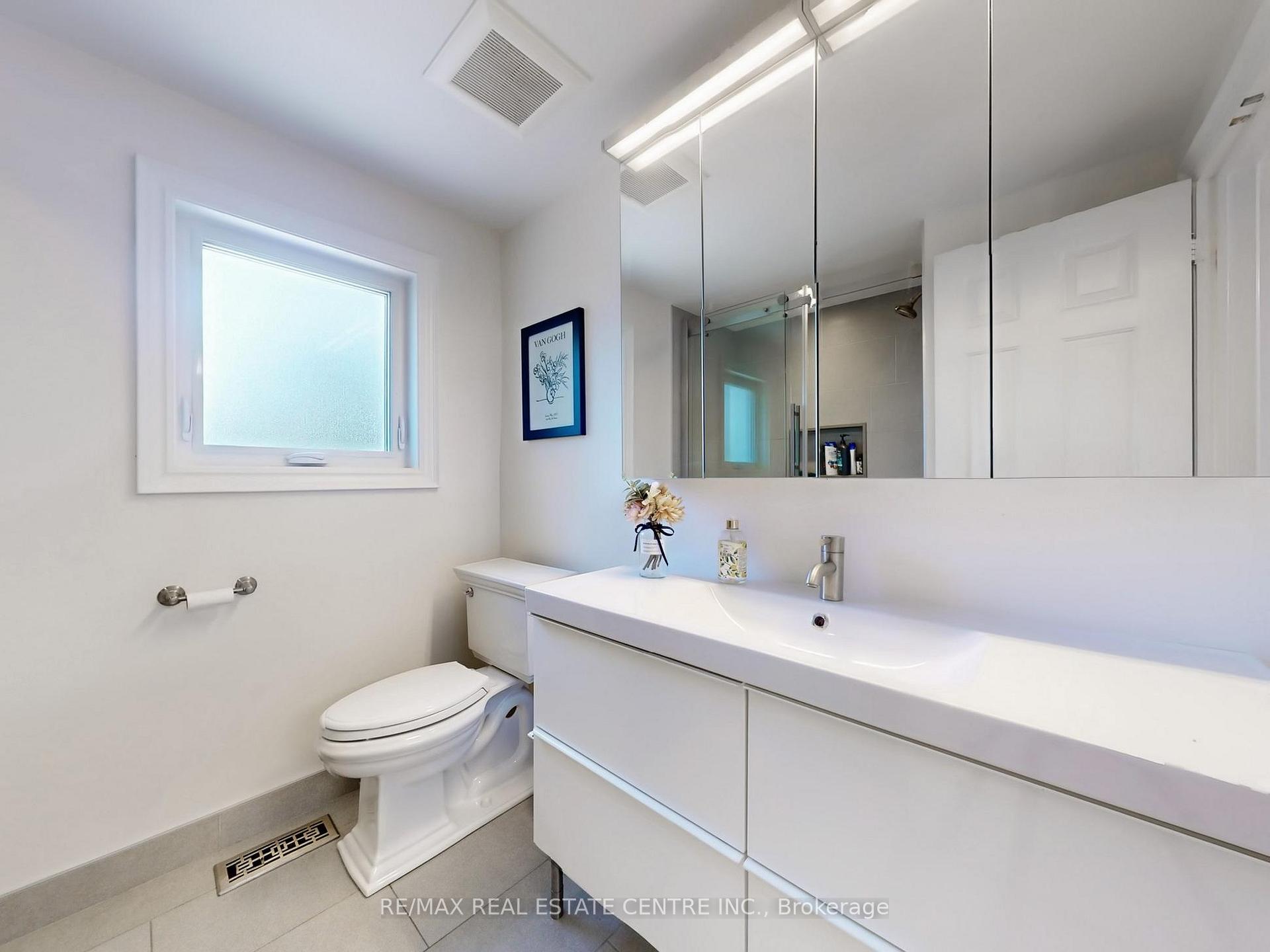 Photo 32 of 4026 Renfrew Crescent, Mississauga, Erin Mills — HOMEH