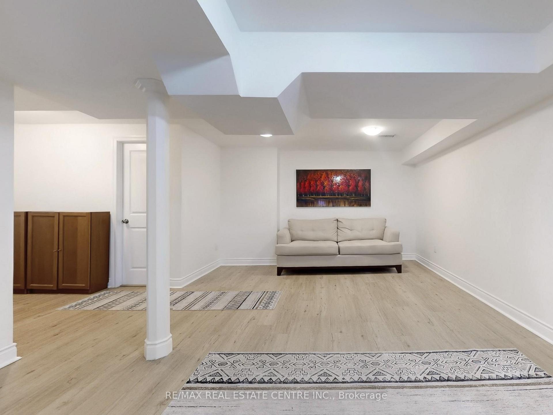 Photo 35 of 4026 Renfrew Crescent, Mississauga, Erin Mills — HOMEH