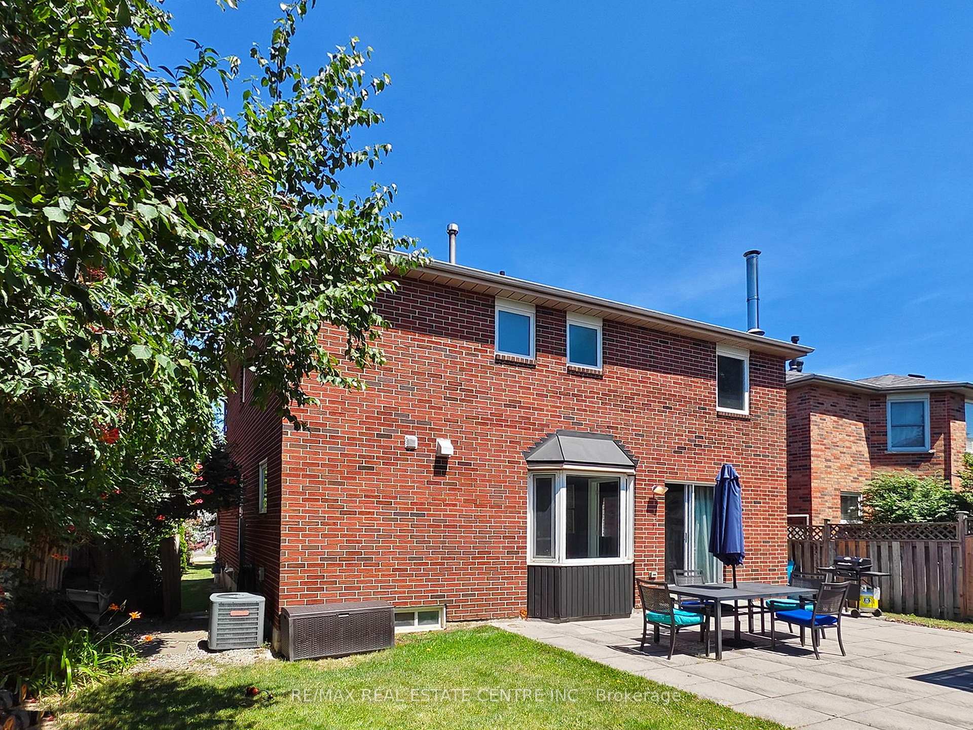 Photo 40 of 4026 Renfrew Crescent, Mississauga, Erin Mills — HOMEH