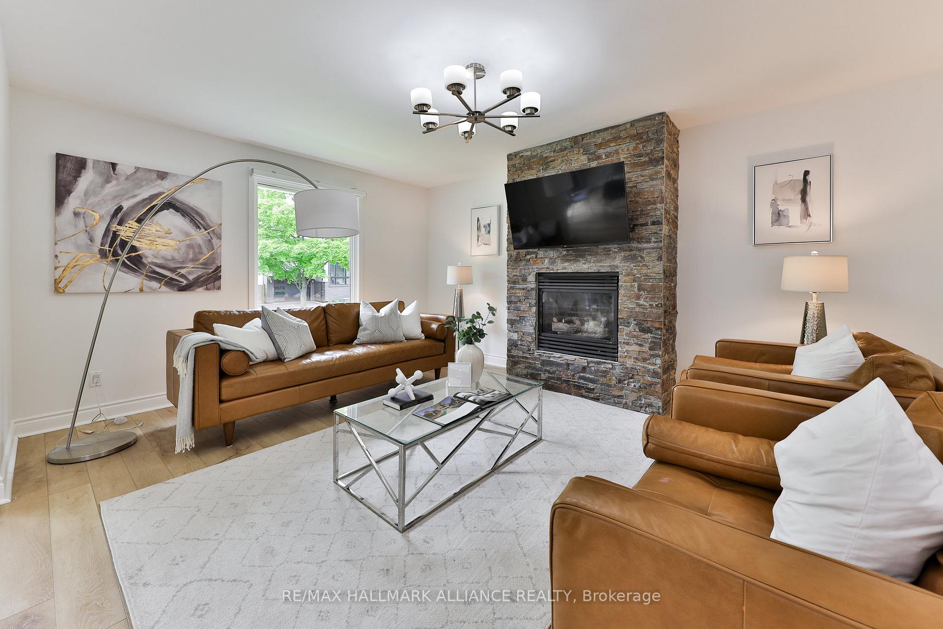Photo 5 of 495 Brookmill Road, Oakville, Ford — HOMEH