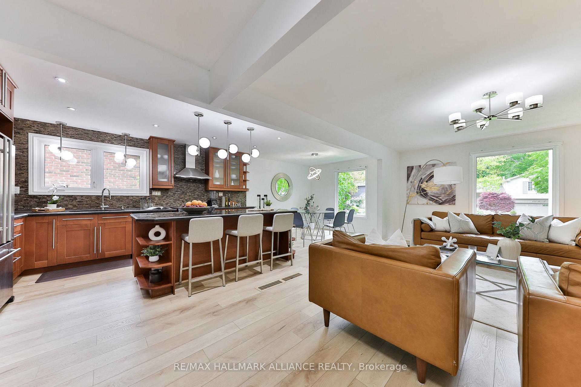 Photo 7 of 495 Brookmill Road, Oakville, Ford — HOMEH