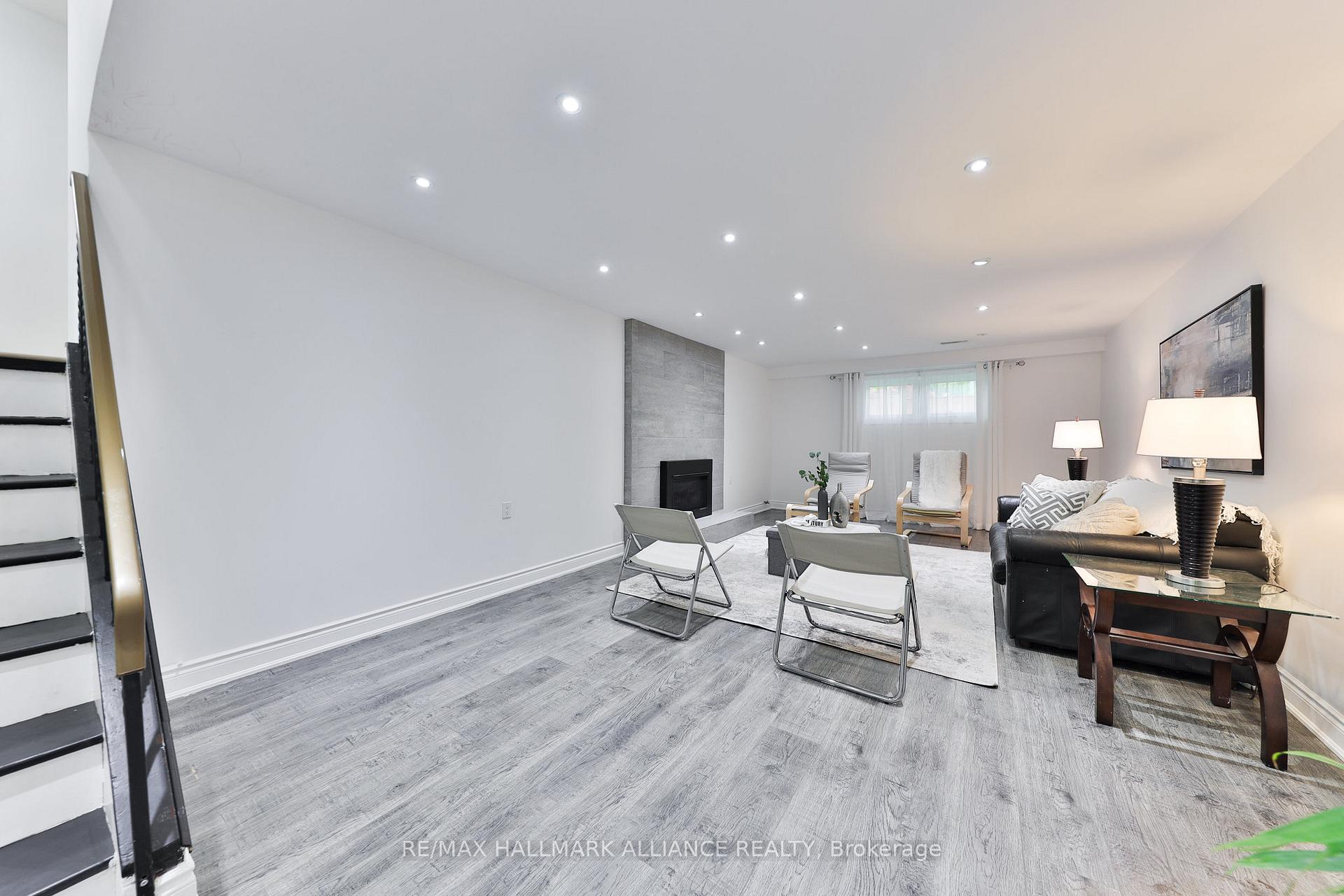 Photo 25 of 495 Brookmill Road, Oakville, Ford — HOMEH