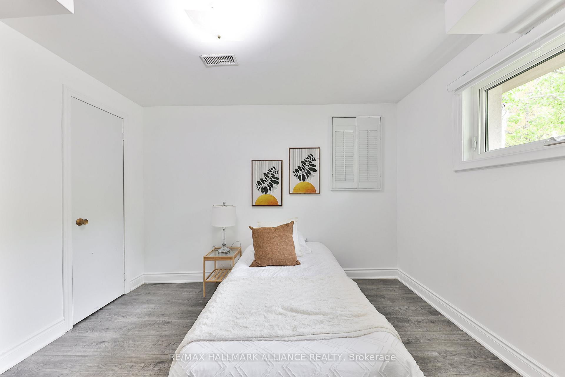 Photo 31 of 495 Brookmill Road, Oakville, Ford — HOMEH