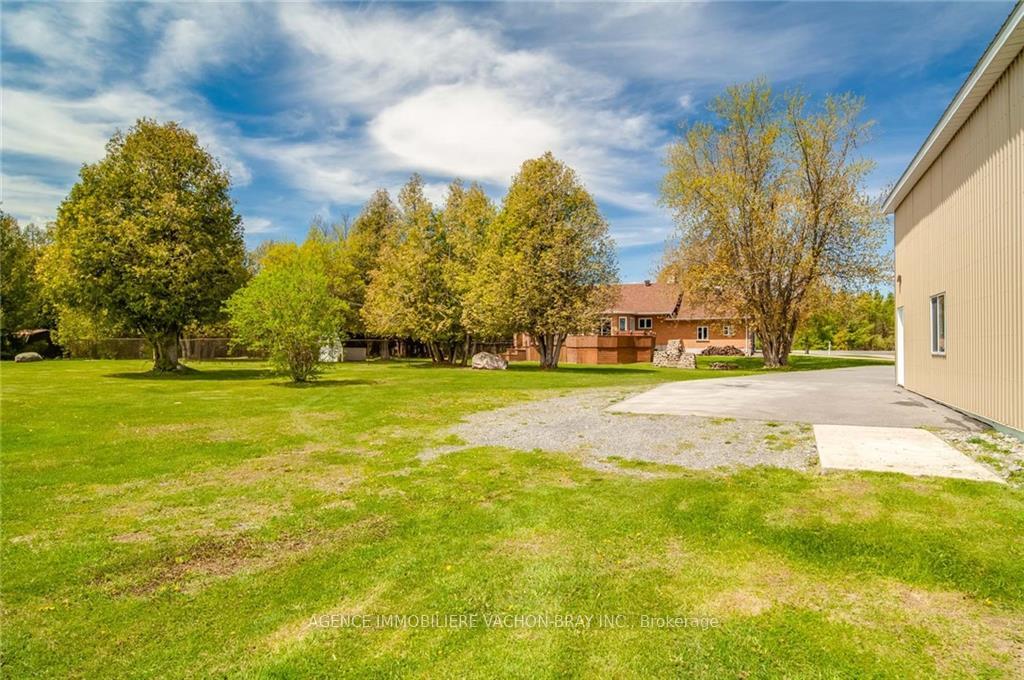 Photo 13 of 21410 County Rd 10, North Glengarry, North Glengarry (Lochiel) Twp — HOMEH